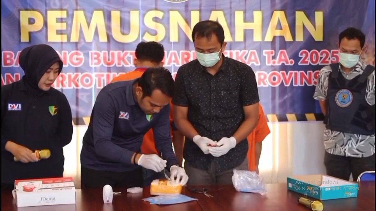 BNNP Jambi Ungkap Dua Kasus Narkoba, Sita dan Musnahkan Ratusan Gram Sabu