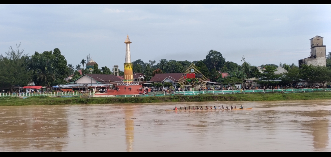 Lomba Pacu Biduk Di Undur Pada Hari Kerja, Masyarakat Sampaikan Kekecewaan 