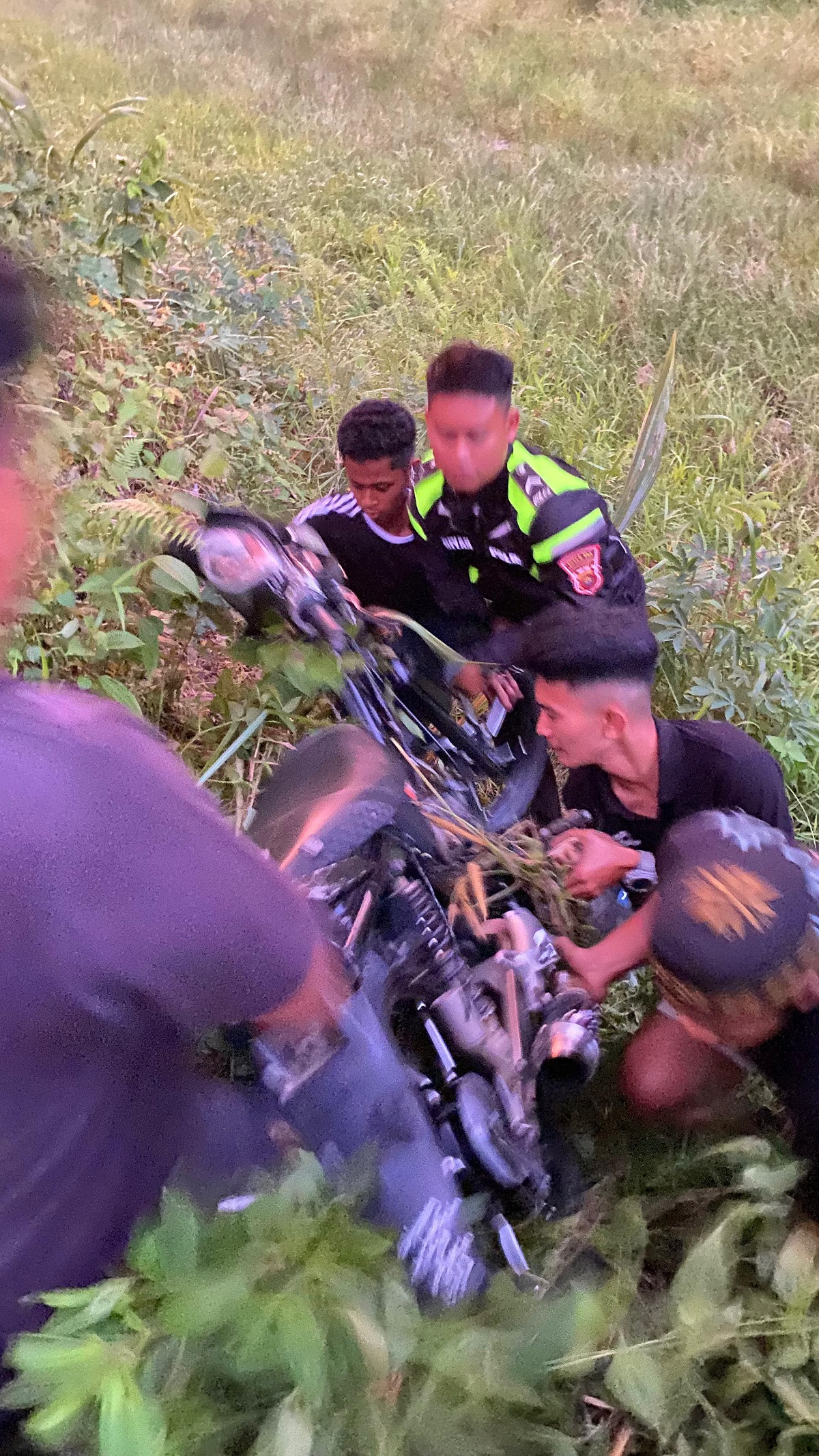 Tabrakan Maut di Simpang KTM Geragai, Satu Tewas dan Satu Luka Berat