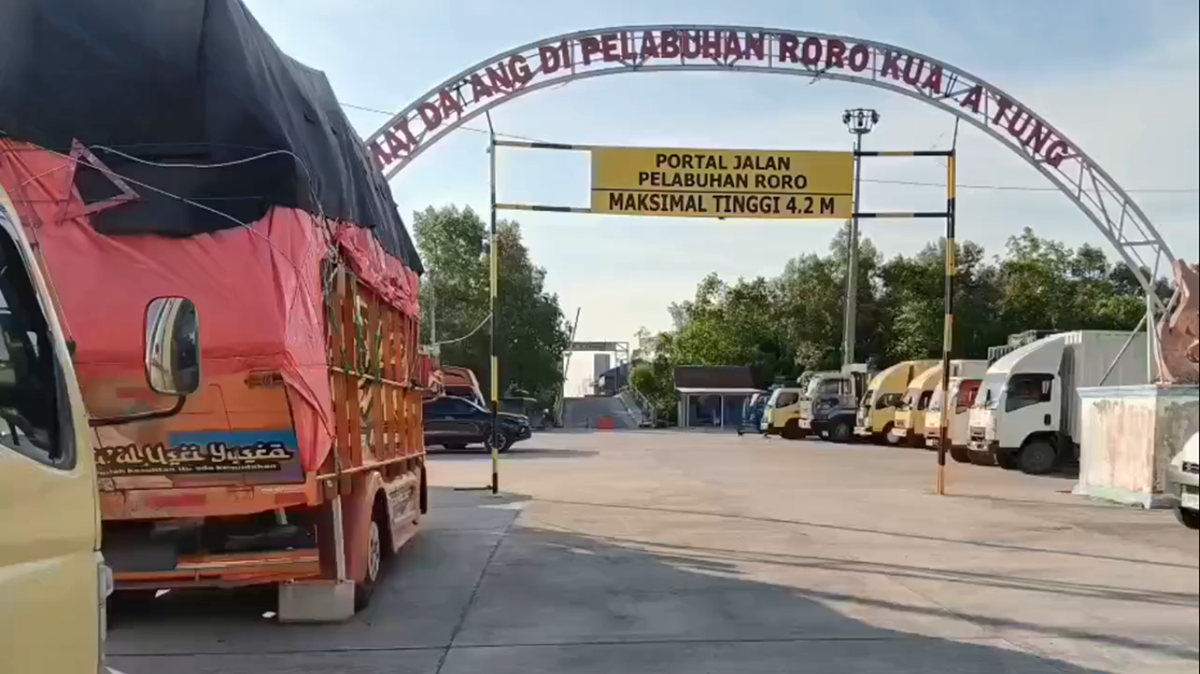 Pungutan Retribusi Penumpang dan Kendaraan Pelabuhan Roro Kuala Tungkal Resmi Dihentikan