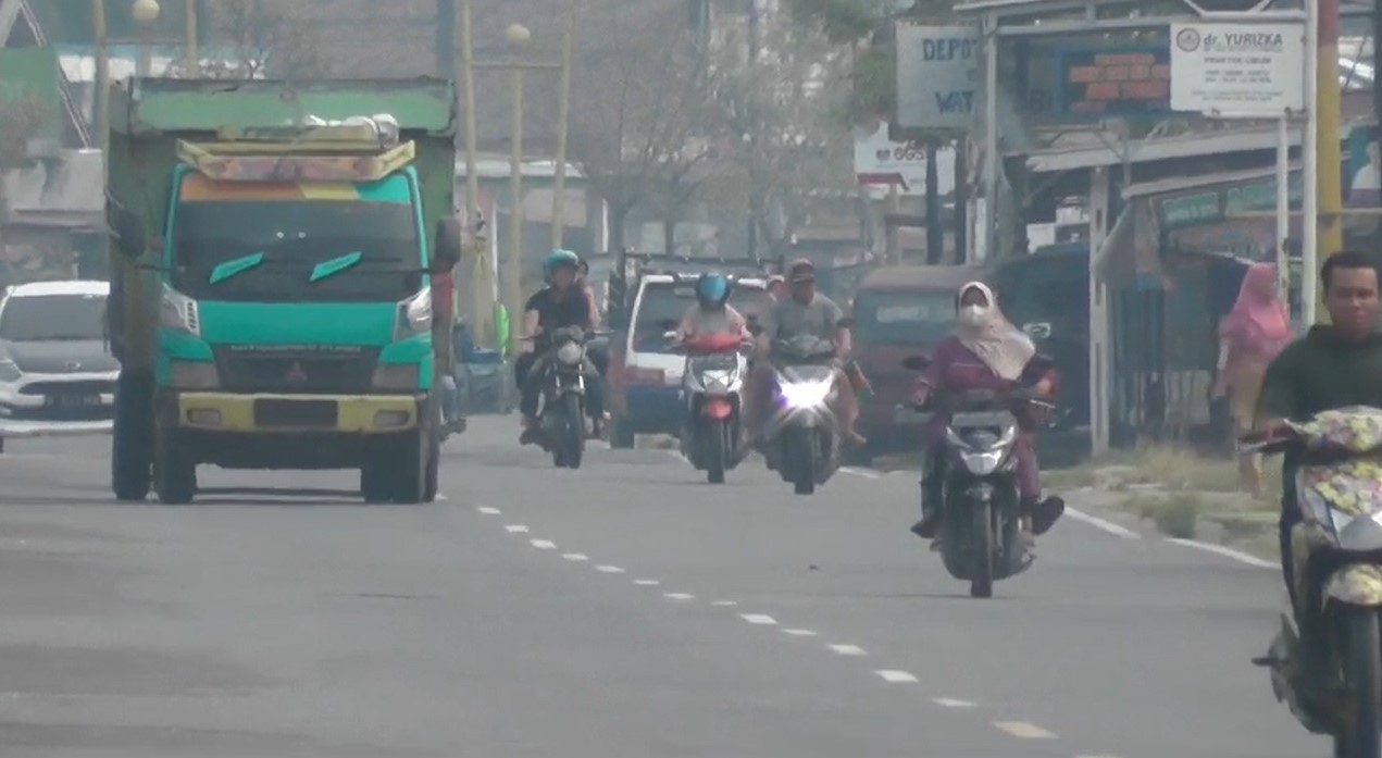 Muaro Jambi Kembali Diselimuti  Kabut Asap, Udara Masuk Kategori Tidak Sehat