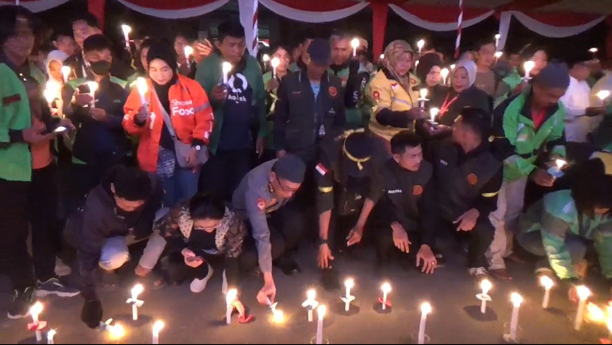 Jambi Bersatu dalam Duka, Aksi Damai dan Doa Bersama 1000 Lilin untuk Affan Kurniawan