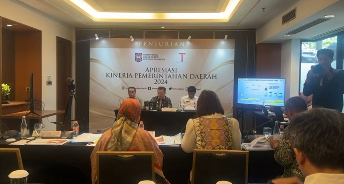 Gubernur Jambi Paparkan Kinerja Pemprov di Evaluasi Pemerintah Daerah 2024