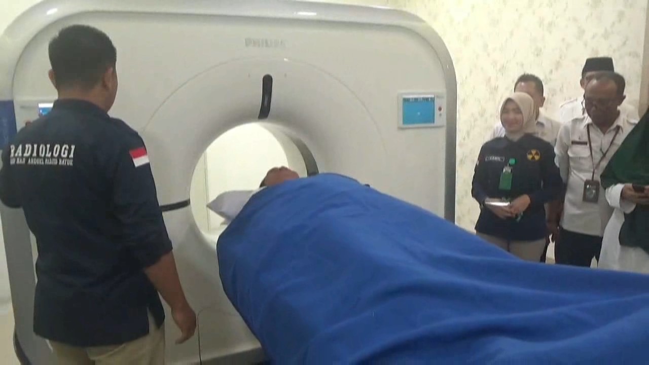 Bupati Batanghari Fadhil Arief Cobain Alat CT Scan 128 Slice di RSUD Hamba Muara Bulian