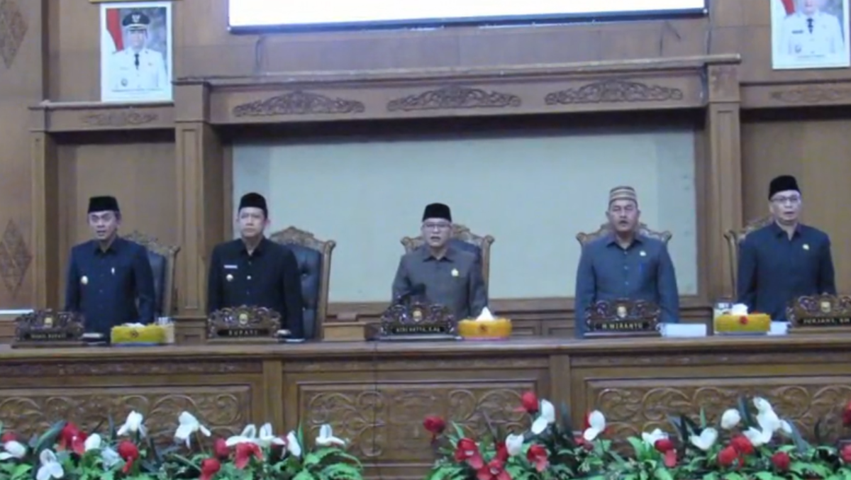 Paripurna LKPJ 2025, DPRD Muaro Jambi Beri Apresiasi dan Catatan Infrastruktur