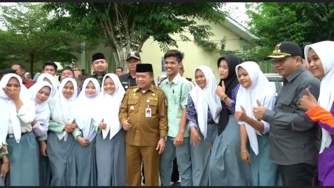 Pelajar SMK SMA di Jambi Kembali Sekolah Tatap Muka