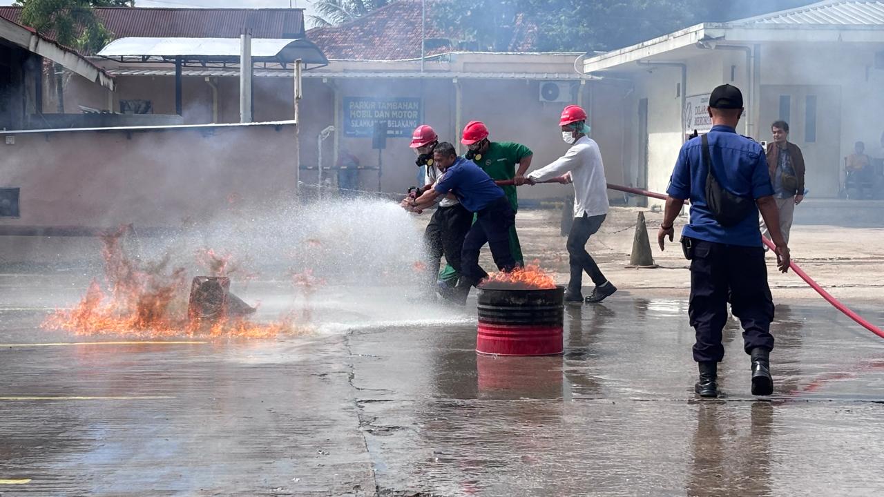 Libatkan Damkar, Siloam Hospitals Jambi Gelar Simulasi Code Red dan Code Purple