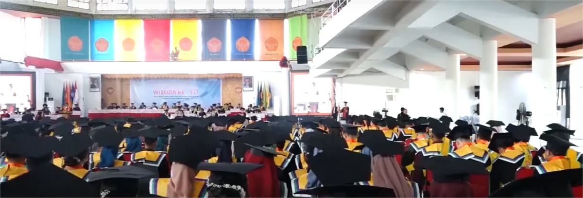 Wisuda Ke-117 Universitas Jambi, 1.007 Mahasiswa Resmi Menjadi Lulusan
