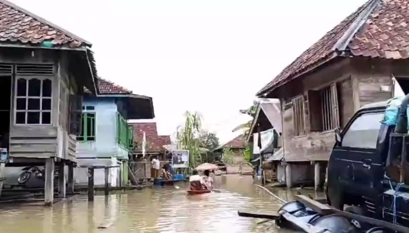 Debit Air Sungai Kembali Naik, Status Kabupaten Batanghari Masih Siaga Awas Banjir