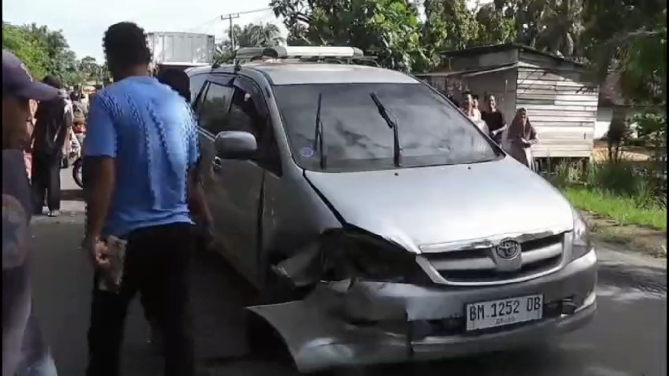 Kecelakaan Beruntun Di Jalan Lintas Muaro Jambi