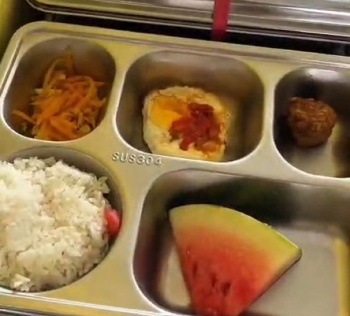 Ratusan Porsi MBG diduga ditolak Pihak Sekolah SMA Negeri 7 Kayu Aro