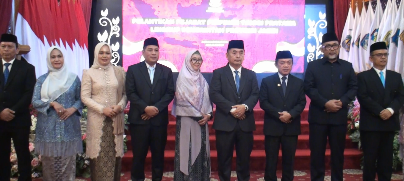 Tekankan Penguatan Kinerja, Gubernur Al Haris Lantik 5 Pejabat Pimpinan Tinggi Pratama