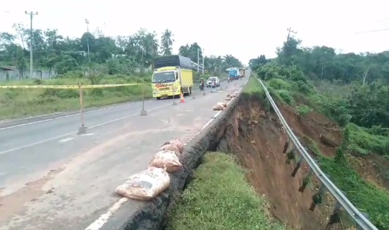 4 Titik Jalan Nasional di Kabupaten Bungo Terancam Amblas