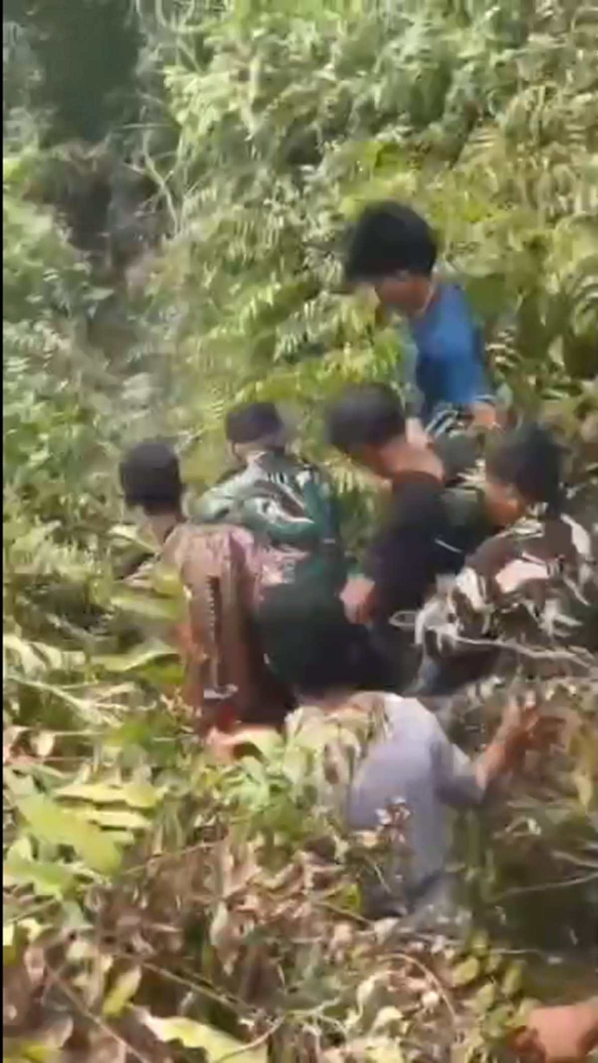 Kasus Pengeroyokan Video Diduga Personel TNI Bentrok Dengan Warga Sad Di  Kabupaten Sarolangun 
