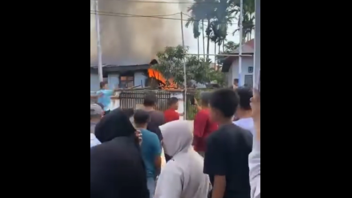  3 Unit Rumah di Desa Pendung Hilir Habis Dilahap Api 