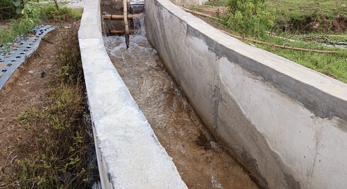 Baru Di Bangun, Proyek Irigasi Miliaran Rupiah Sudah Bocor ?? Warga Menunggu Gerak APH