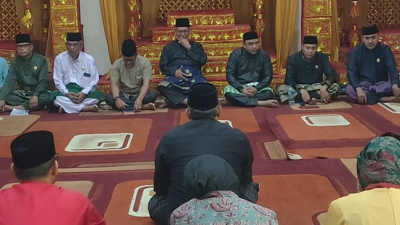 4 Remaja Penari Viral Tidak Hadir di Sidang Adat