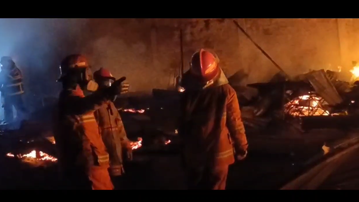 Pabrik Tahu Dan 1 Unit Rumah Warga Di Talang Jauh Terbakar