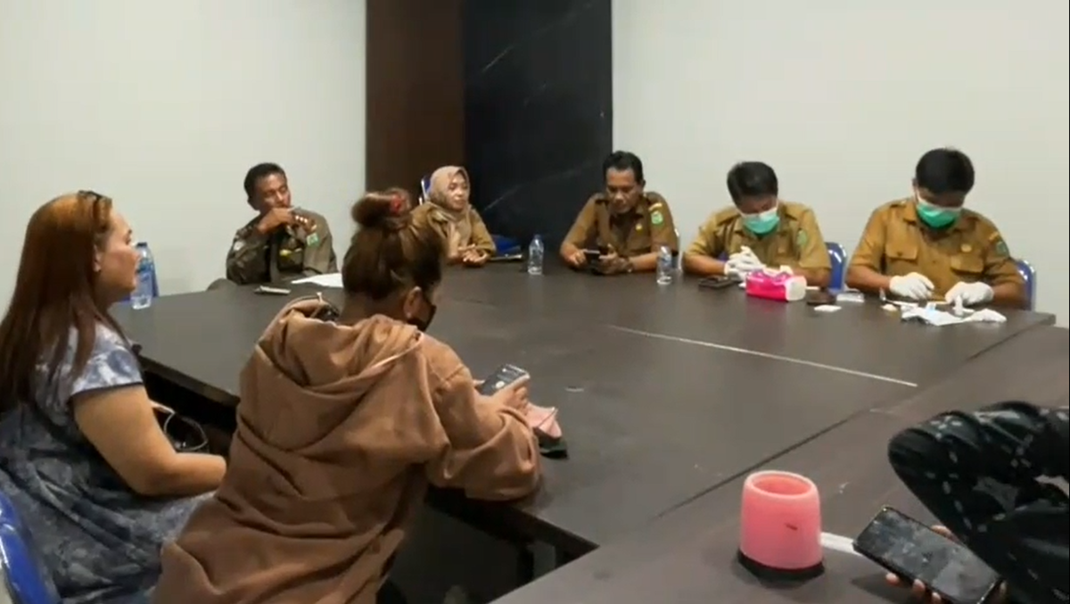 4 Wanita Pemandu Lagu Diamankan oleh Satpol PP Tebo Usai Terjaring Operasi Pekat