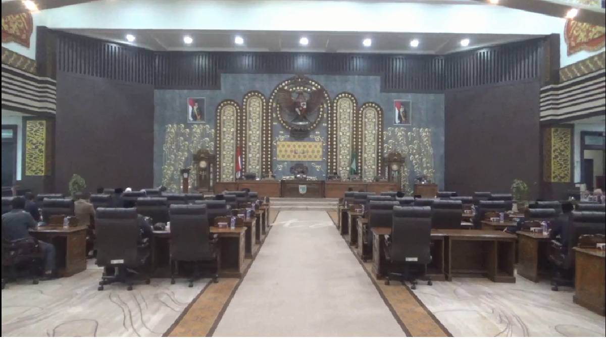 Naskah Akademik Ranperda Dipertanyakan, DPRD Kota Jambi Minta Kajian Lebih Serius