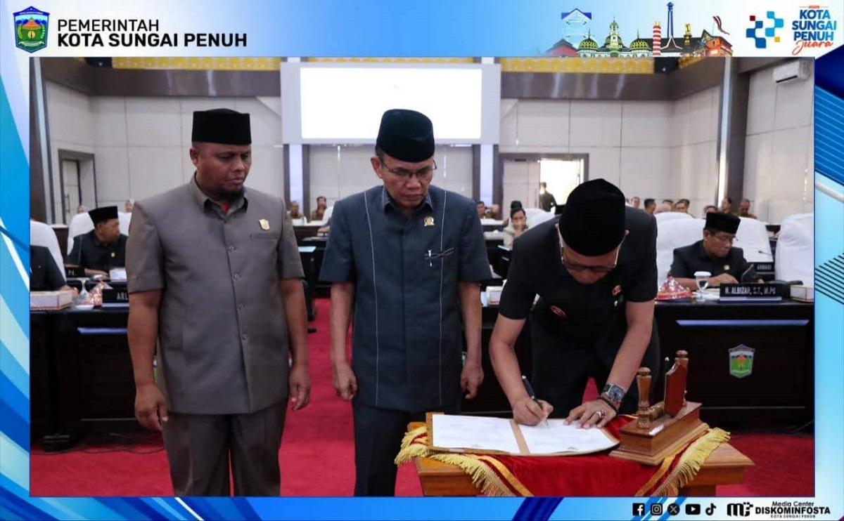 Wawako Azhar Sampaikan LKPJ 2025 di DPRD