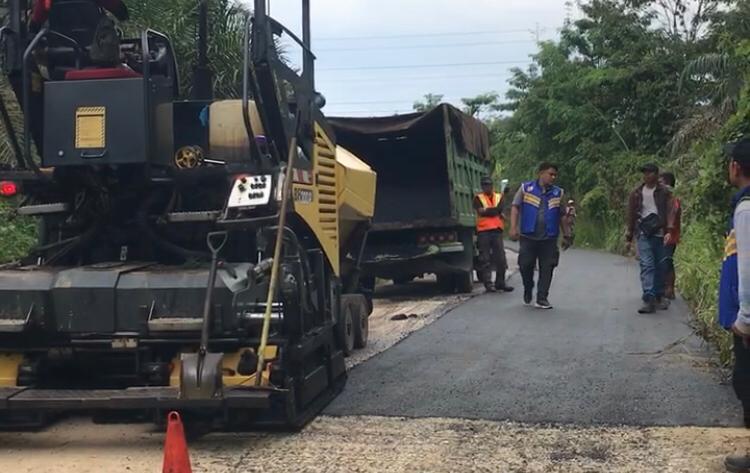 Perbaikan Jalan Ampelu Mudo – Tenam, Pemkab Batang Hari Kucurkan Dana Rp. 1,3 Miliar