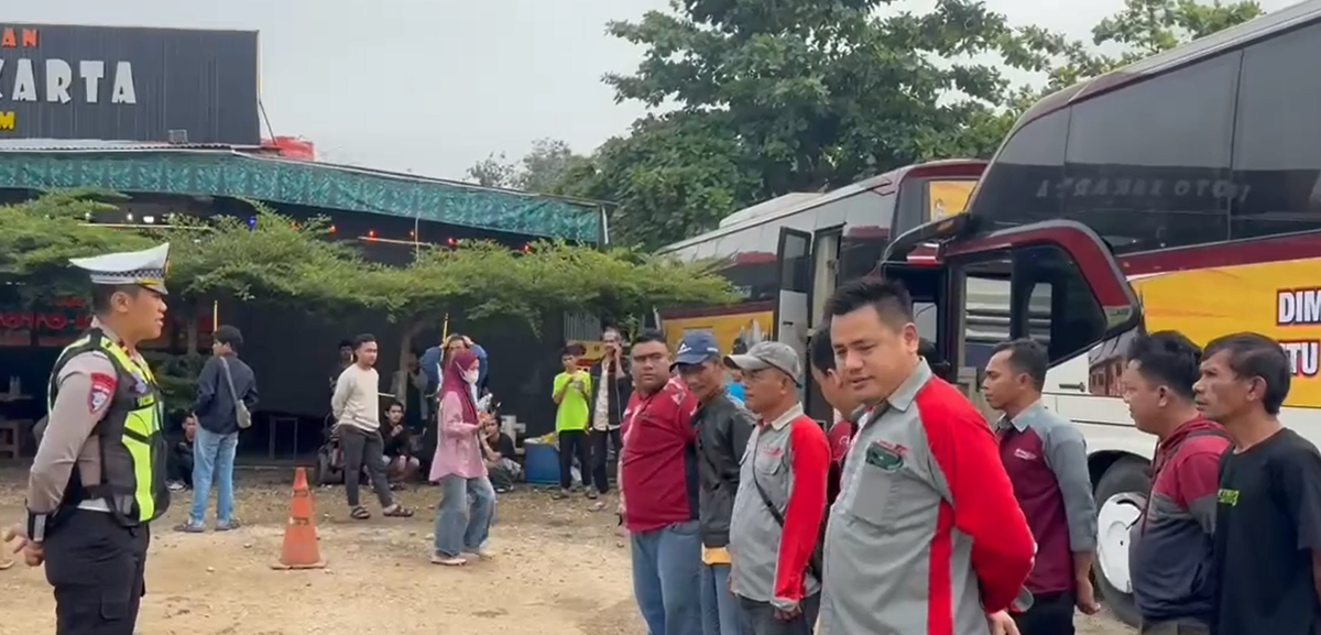 Satlantas Polres Batang Hari Periksa Bus dan Kesehatan Sopir Pemudik