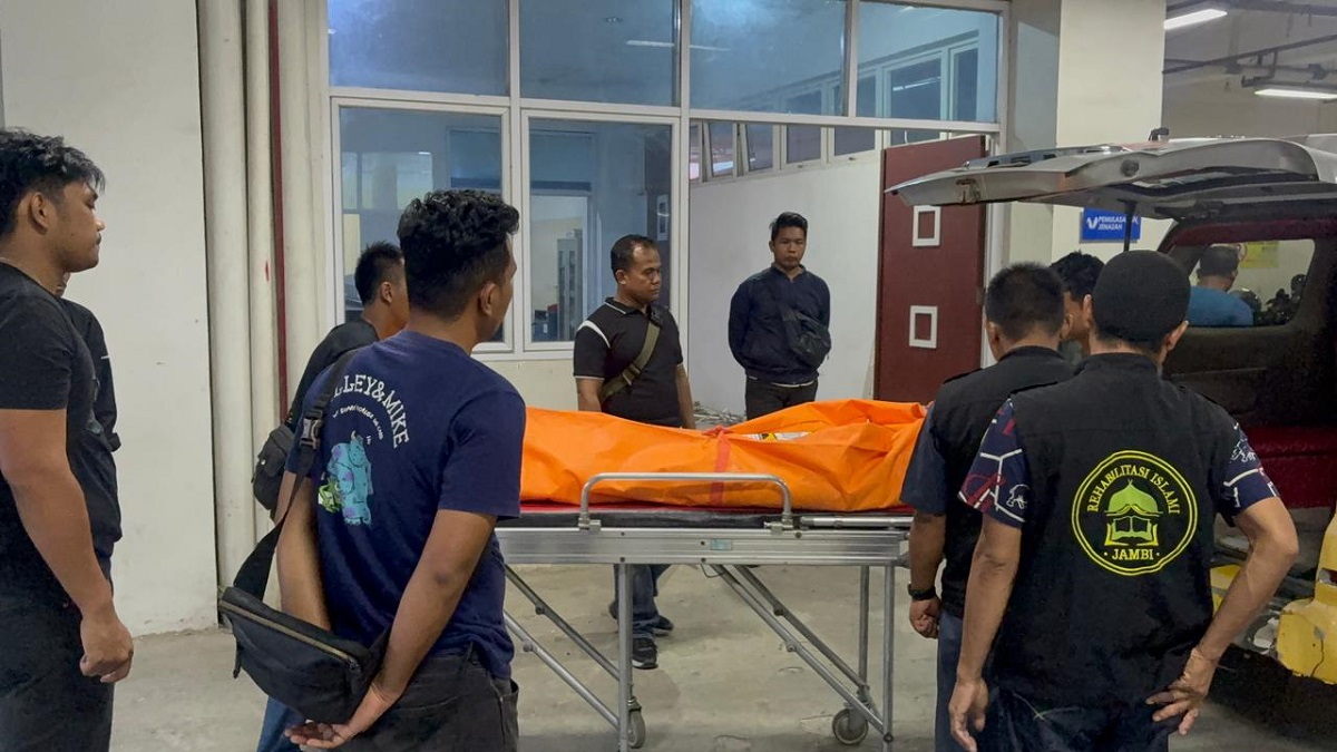 Jenazah Tanpa Identitas di Anak Sungai Batanghari Akhirnya Dijemput Keluarga