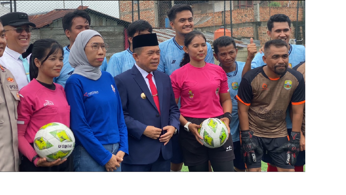 Gubernur Jambi Buka Turnamen Mini Soccer Antar Wartawan: Pererat Silaturahmi dan Apresiasi Peran Pers