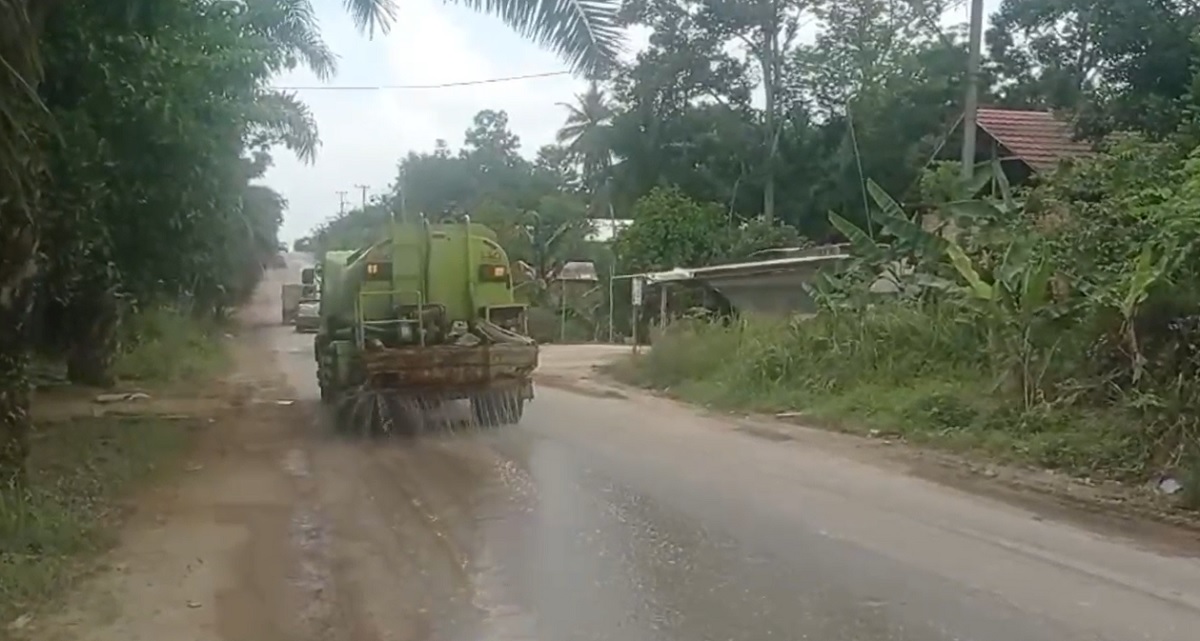 PT Hutama Karya Atasi Dampak Debu Pembangunan Tol Betung-Jambi