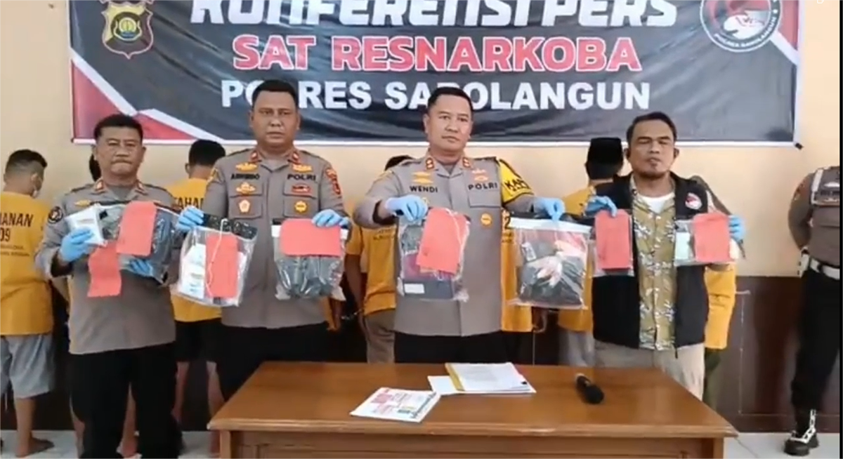 80 Gram Sabu Diamankan, 8 Pelaku Narkoba Termasuk Seorang Ibu-Ibu