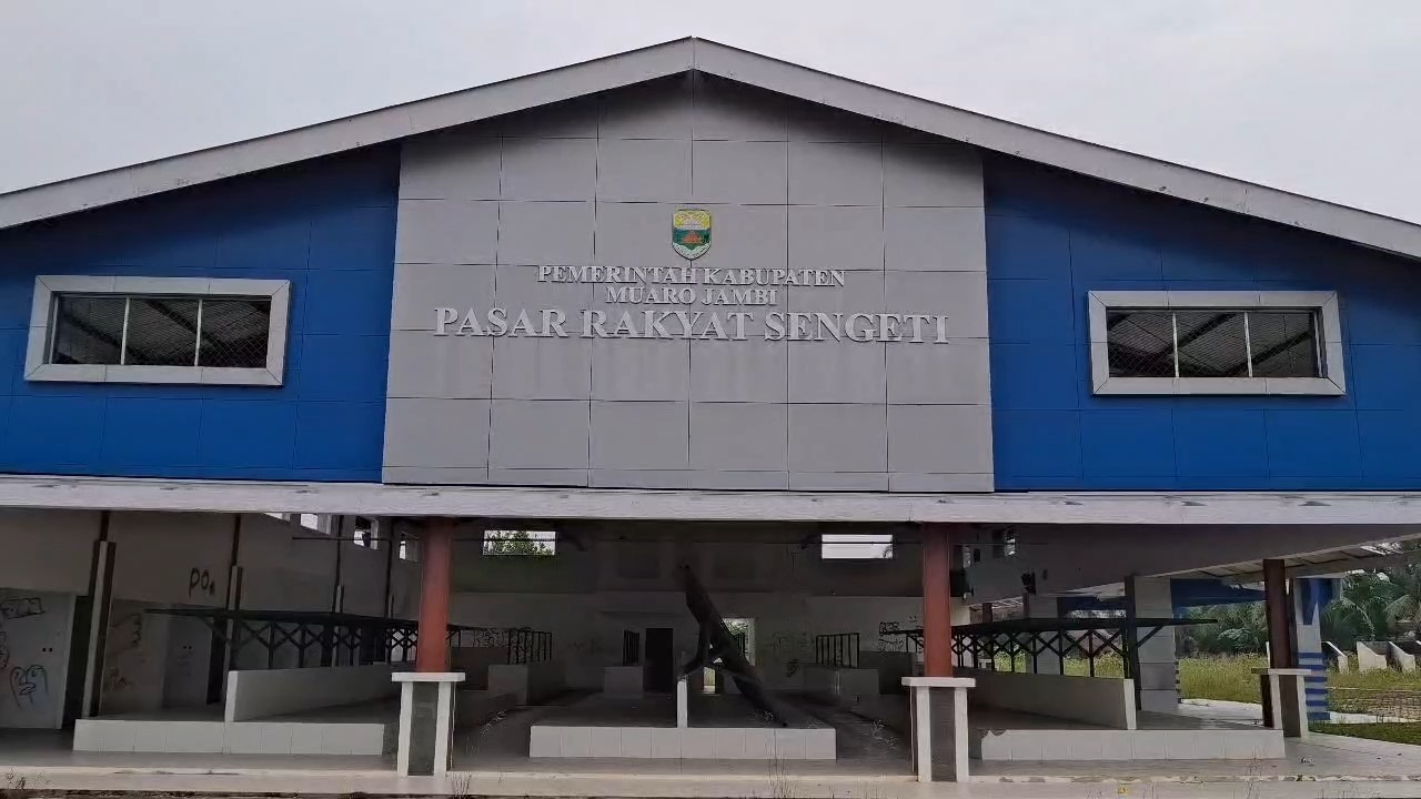 Pasar Rakyat Sengeti Peninggalan MASNAH-BBS yang Dibangun Dengan Dana Rp 4,9 Miliar, Sudah 3 Tahun Sia-Sia Sja