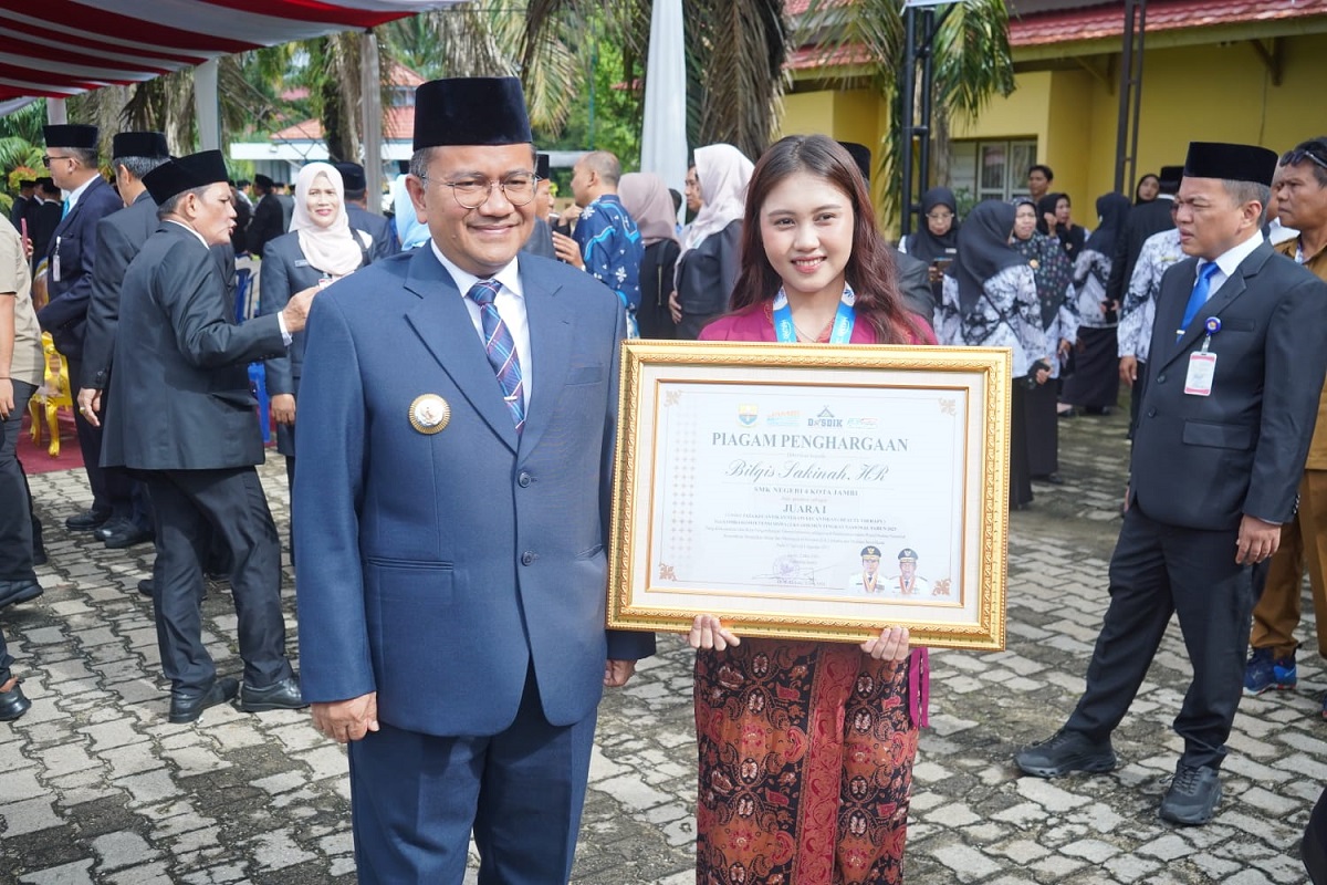Peringati Hari Pendidikan, Wali Kota Jambi Komitmen Tingkatkan Kualitas Pendidikan