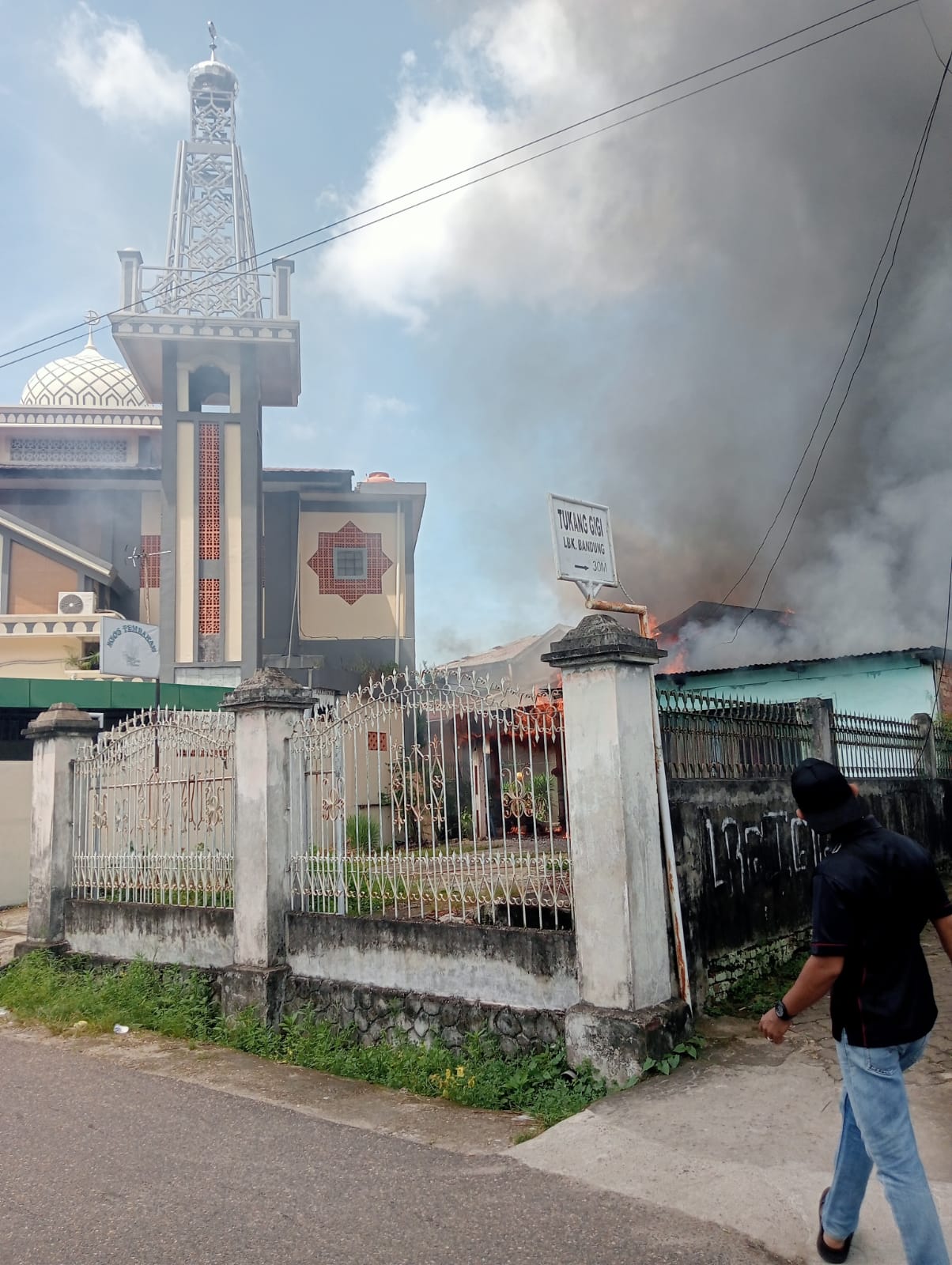 Breaking News!  1 Rumah Di Lebak Bandung Terbakar