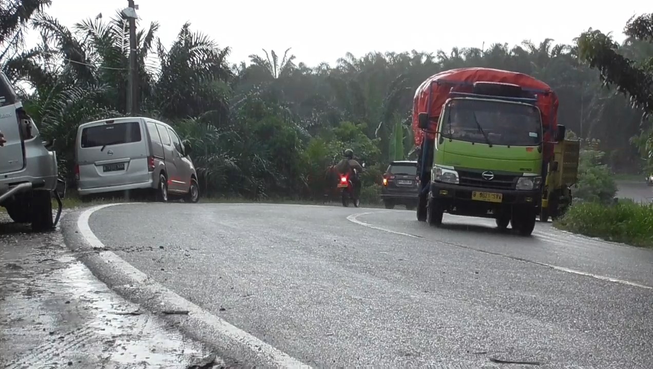Hati-Hati Melintasi Simpang Pijoan Jaluko, Jalur Rawan dan Sering Terjadi Kecelakaan