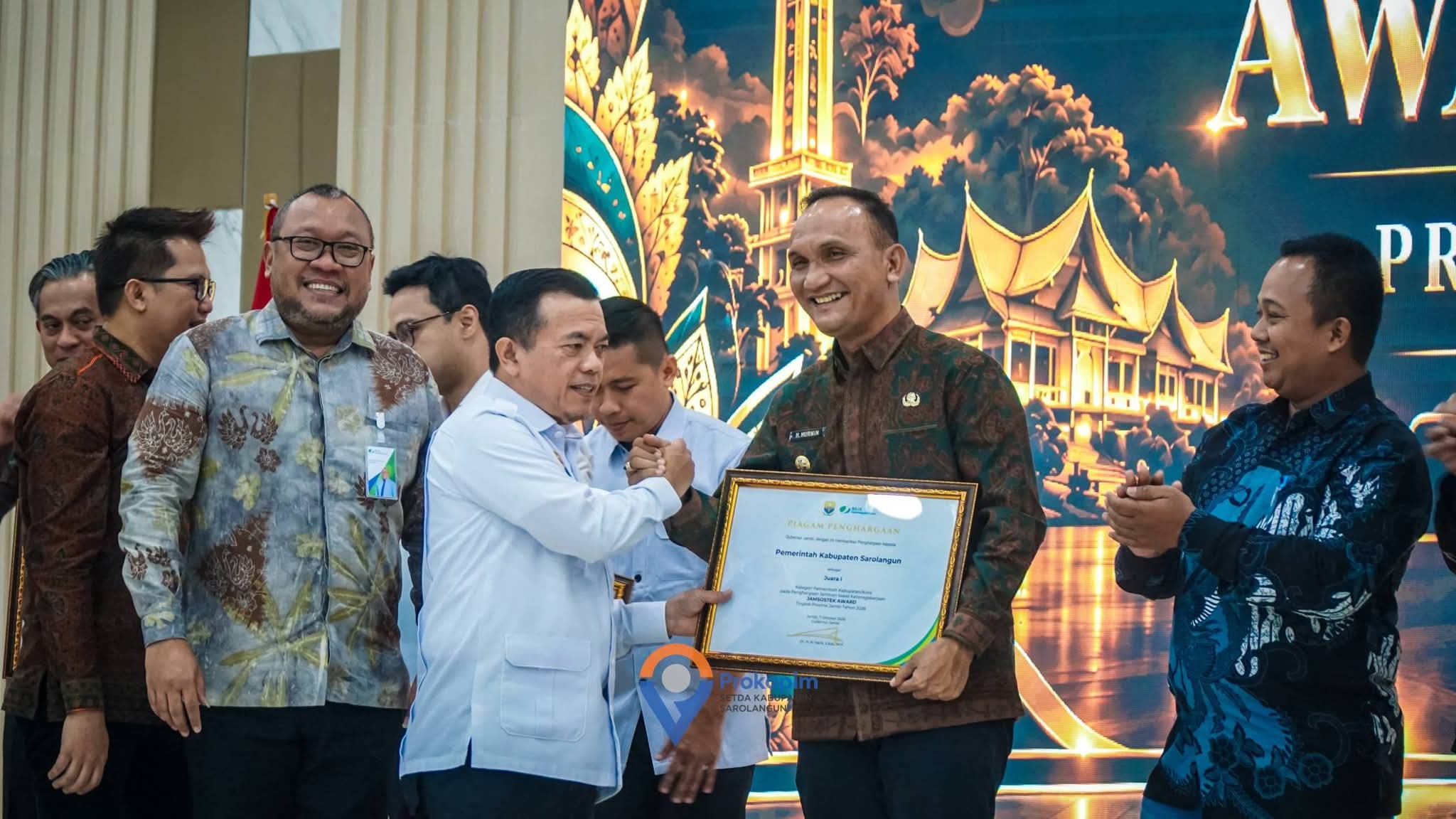 Kepemimpinan Bupati H. Hurmin Kembali Bawa Sarolangun Raih Penghargaan