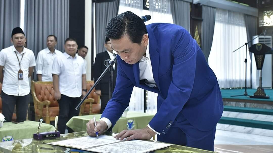 Bupati Mhd. Fadhil Arief Lantik 83 Orang Pejabat