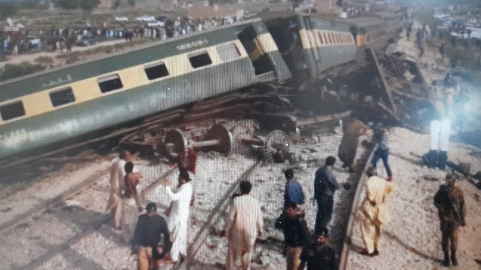 Kereta Api Tergelincir di Pakistan, 30 Orang Tewas dan 80 Orang Luka-luka