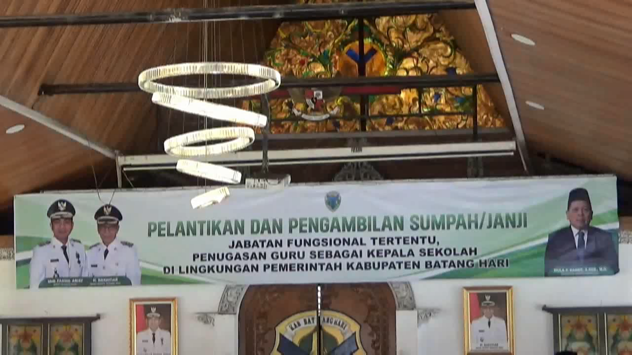 Fadhil Arief Lantik 26 Pejabat, 22 Guru Ditugaskan Jadi Kepala Sekolah