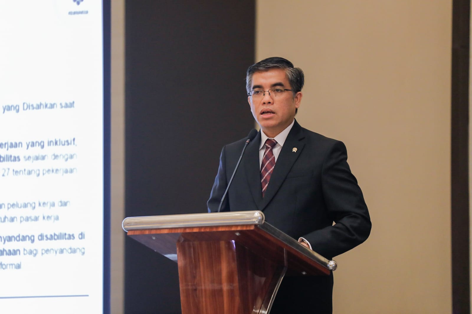 Menaker Bawa Agenda Penguatan Keterampilan dan Pelindungan Pekerja ke Forum ASEAN