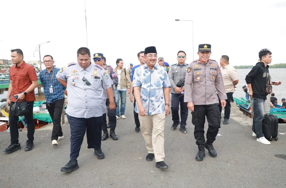 Pantau Arus Balik di Pelabuhan LLASDP, Bupati Anwar Sadat Pastikan Keselamatan Penumpang Jadi Prioritas