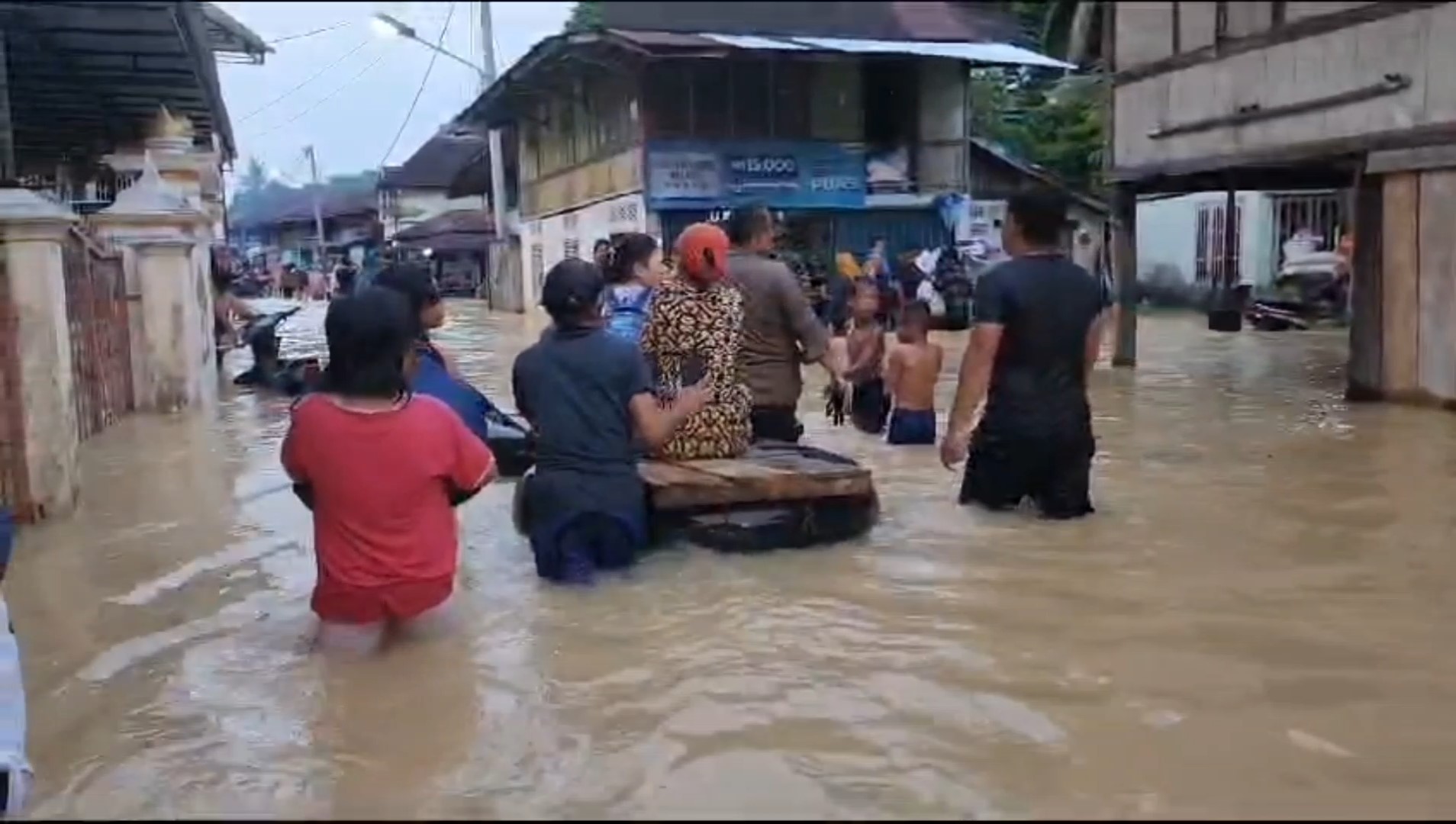 Banjir Melanda Bungo, 40 Ribu Warga Sudah Mengungsi
