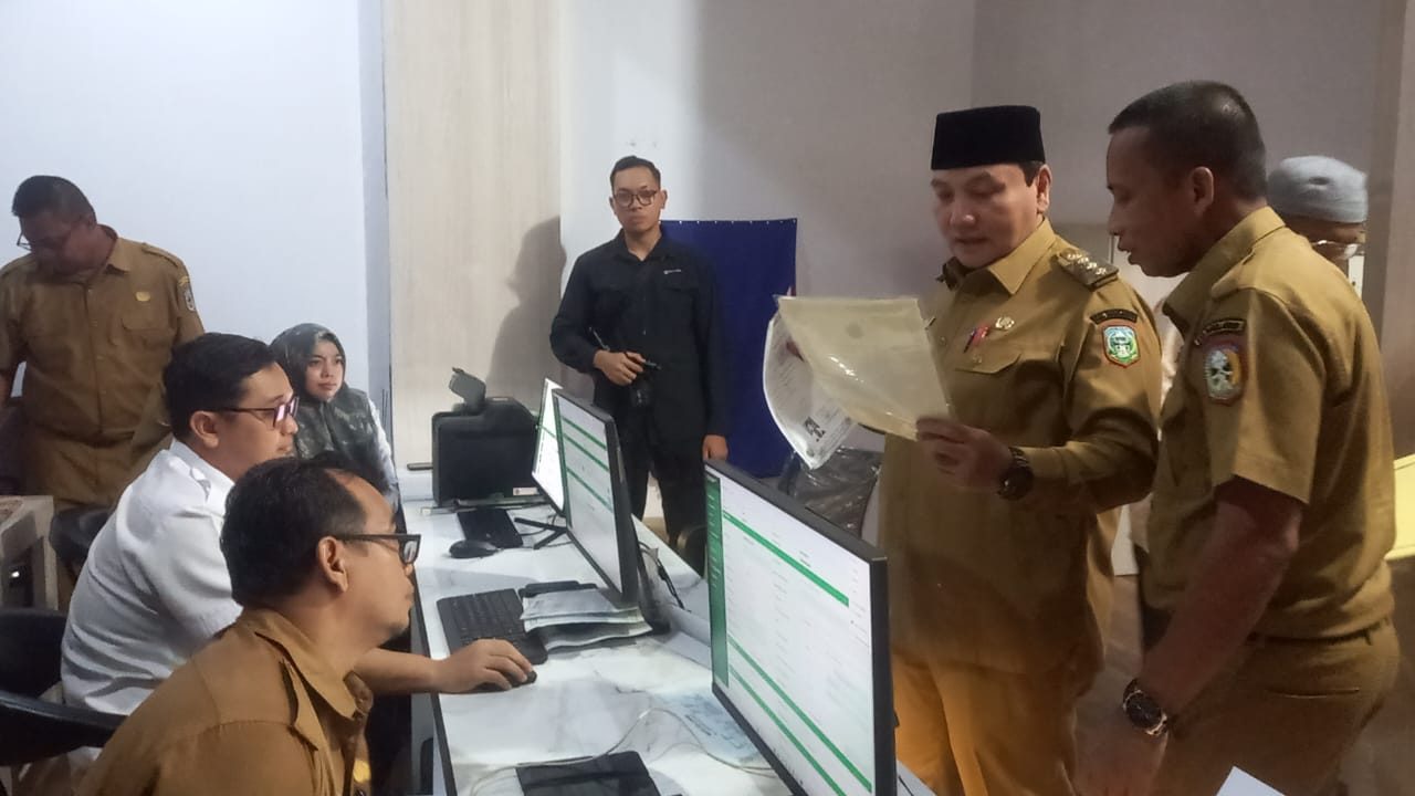 Hari Pertama Kerja Pasca Libur Lebaran, Pj Bupati Sidak Ke Sejumlah Opd