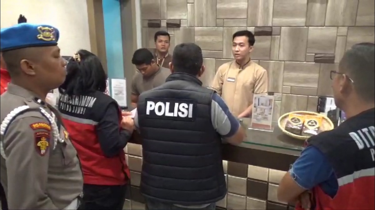 Tiga Pasangan Bukan Suami Istri Diamankan Polisi Dari Kamar Hotel