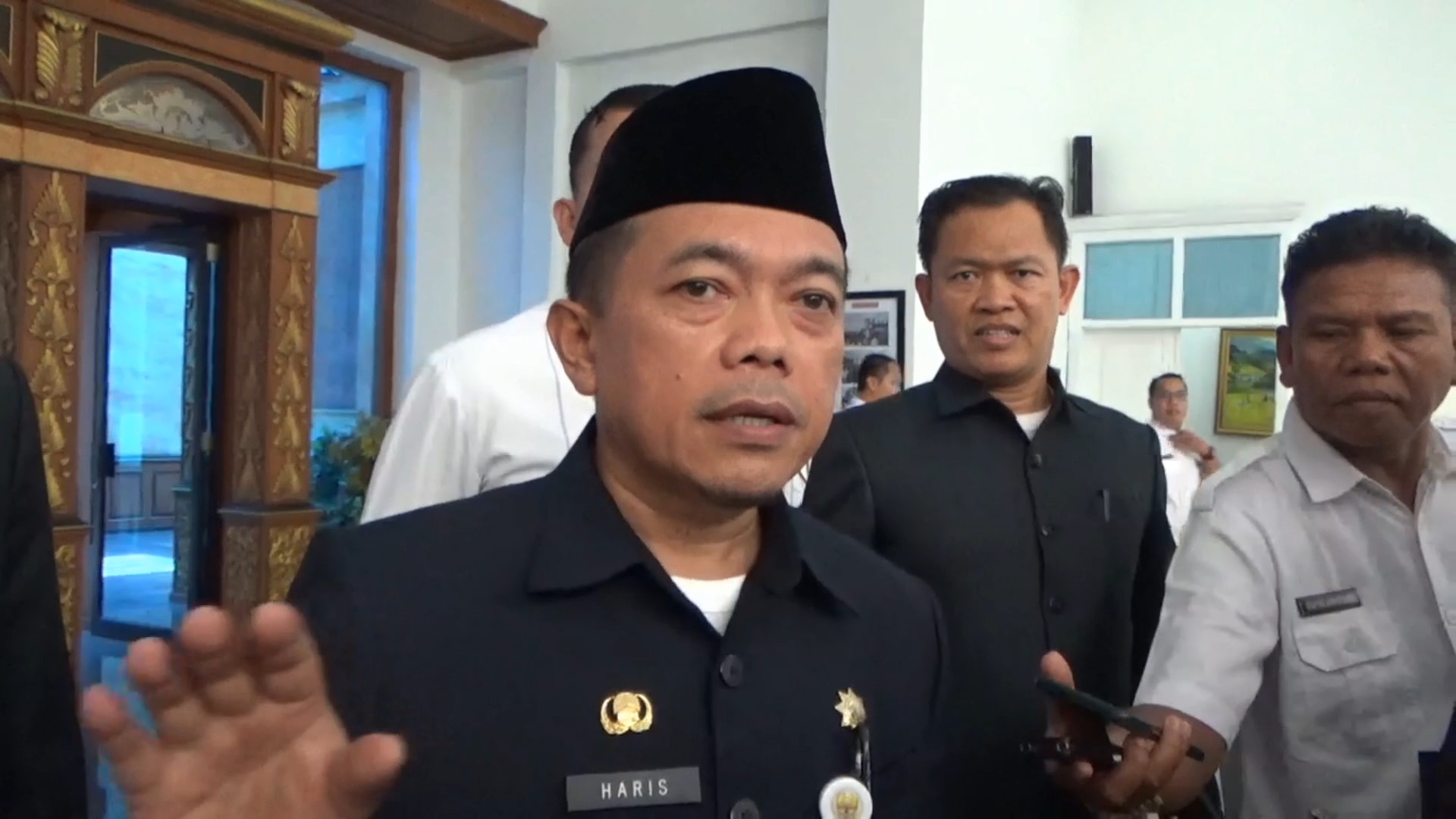 Udara di Jambi Tidak Sehat, Gubernur Al Haris Minta Satgas Jangan Lengah