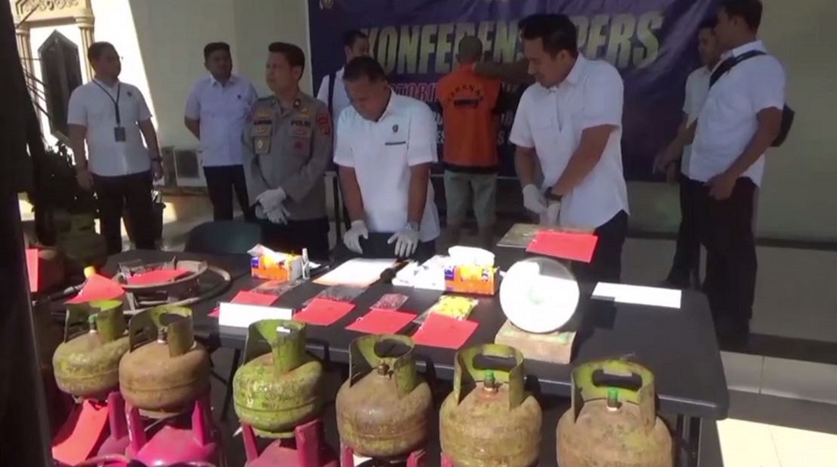 Polda Jambi Gerebek Gudang Pengoplosan Gas LPG di Muara Bulian, 1 Pelaku Diamankan