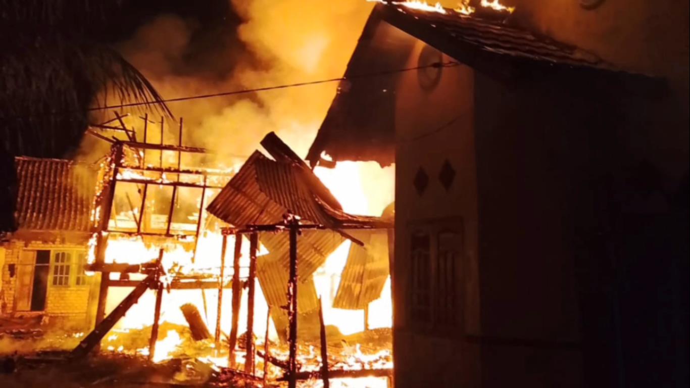 Empat Rumah di Mersam Terbakar, Kerugian Ditaksir Rp. 700 Juta
