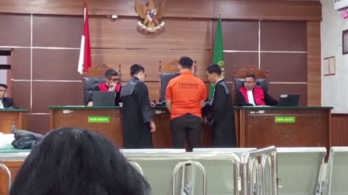 JPU Kejari Tebo Cecar Terdakwa Hendra Sofyan Harianja