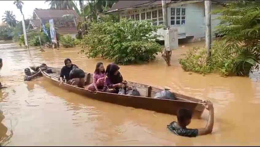 Banjir Bandang Kepung Sarolangun, Ratusan Rumah Di Limun Dan Cng Terendam 