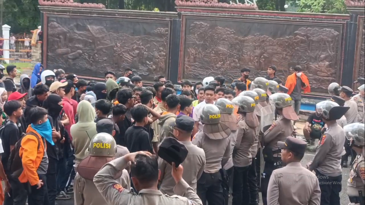 Polisi Larang Pelajar Ikut Aksi Demo di Kota Jambi